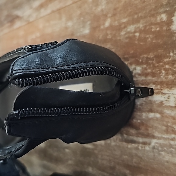 Nice flat sandals - Picture 5 of 6